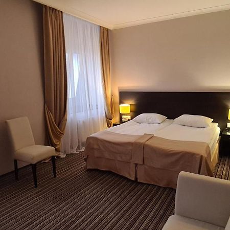Optima Sumy Hotell Eksteriør bilde