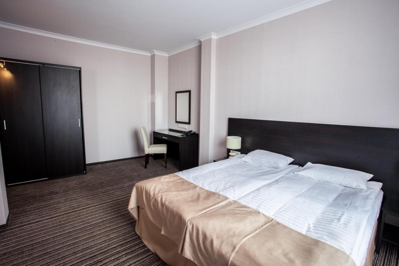 Optima Sumy Hotell Eksteriør bilde