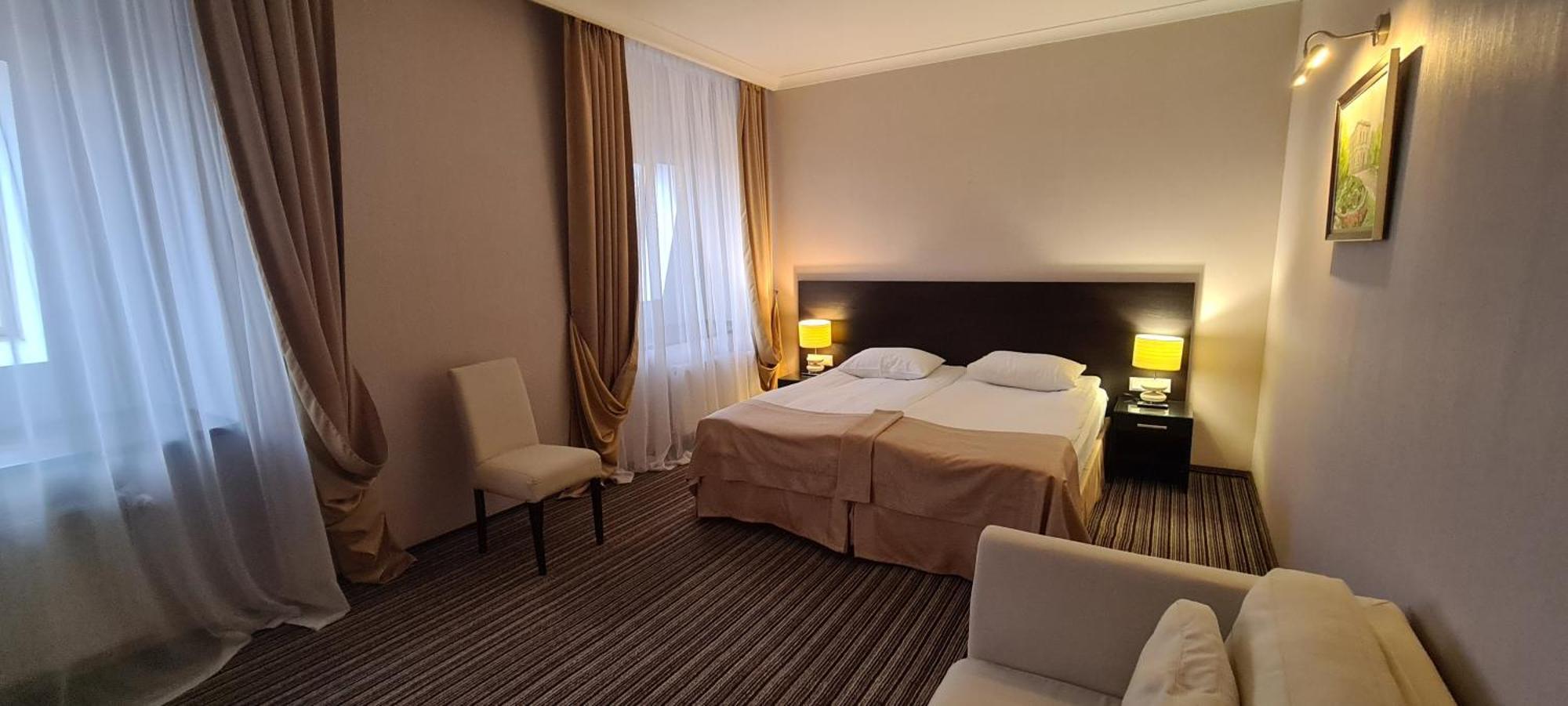 Optima Sumy Hotell Eksteriør bilde